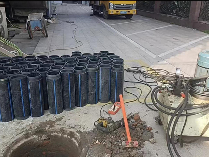 青县PE置换管厂家 DN315置换管 非开挖管短管置换